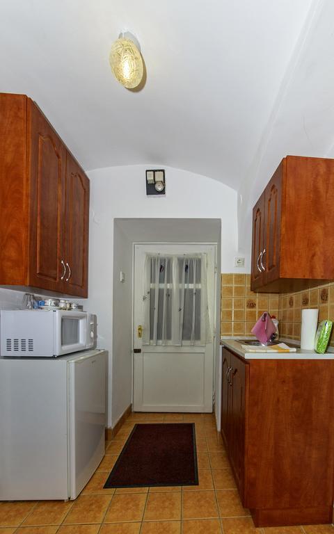 Barokk Vendégház Eger Habitación foto